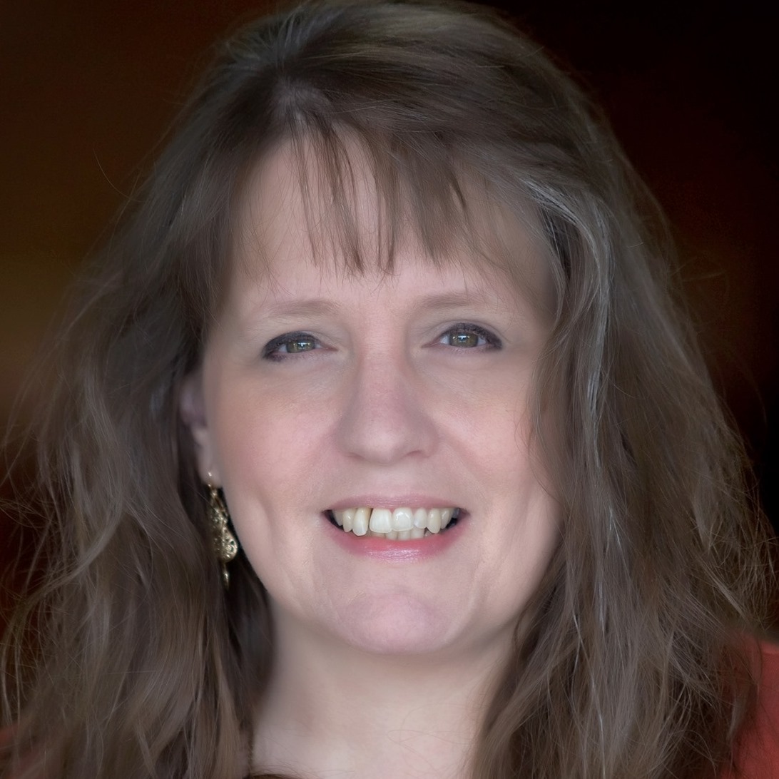 Headshot of Lori Erwin-Johnson